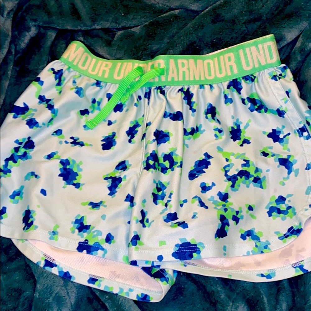 Running shorts